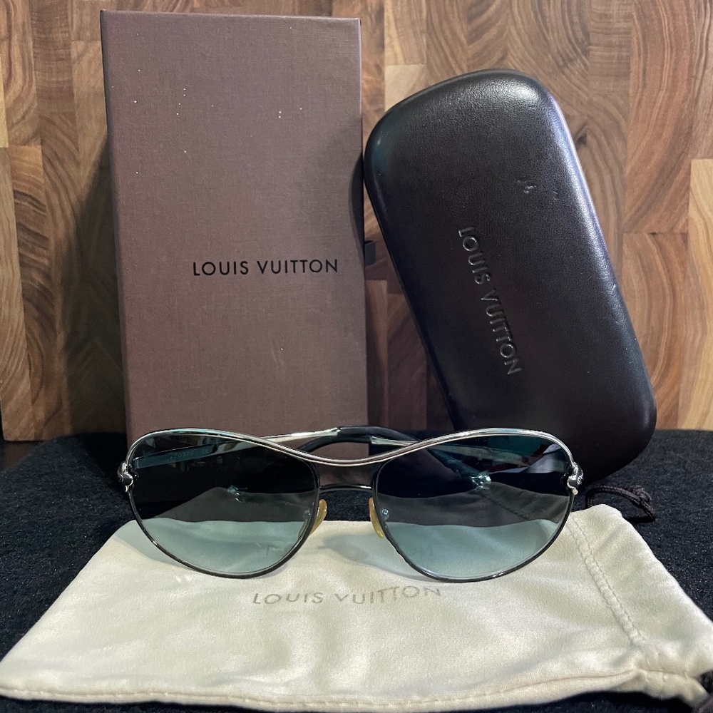 Louis Vuitton Aviator Sunglasses